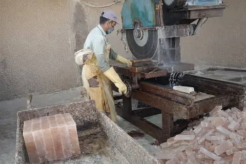Himalayan Salt Block Cutting