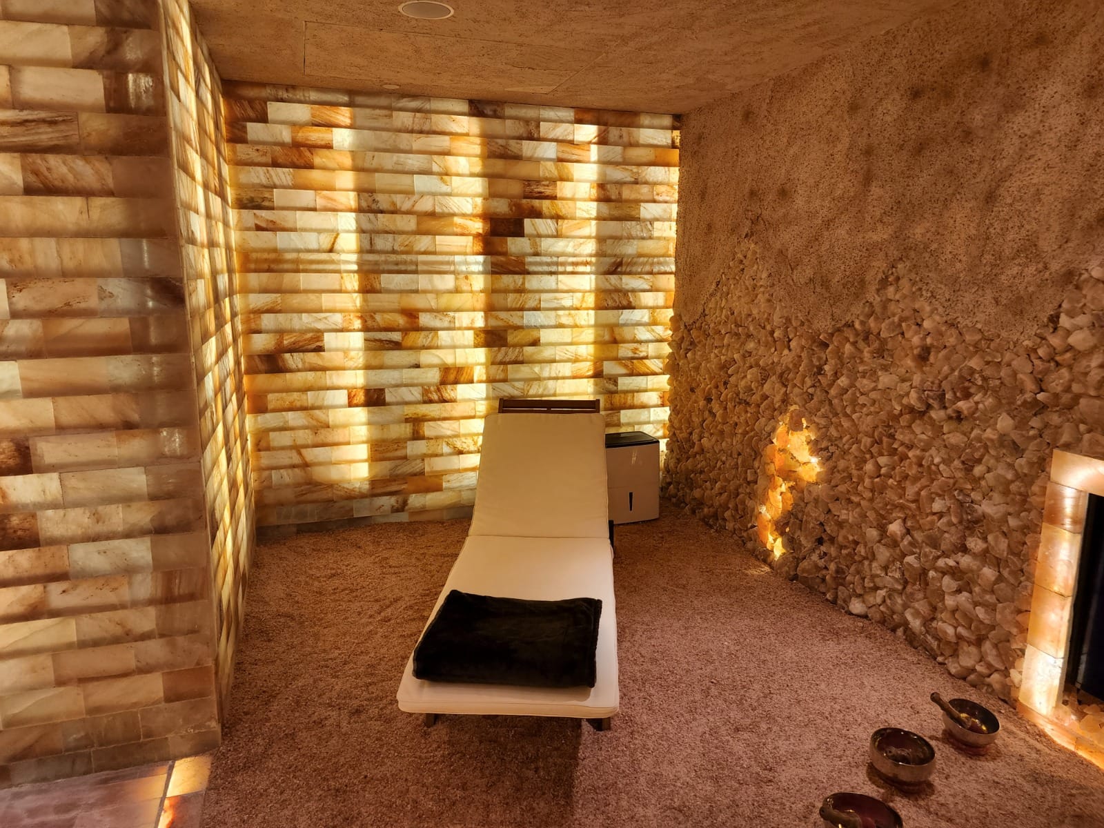 Fairmont Sheikh Zayed Road Dubai Himalayan Pink Salt Spa Installation
